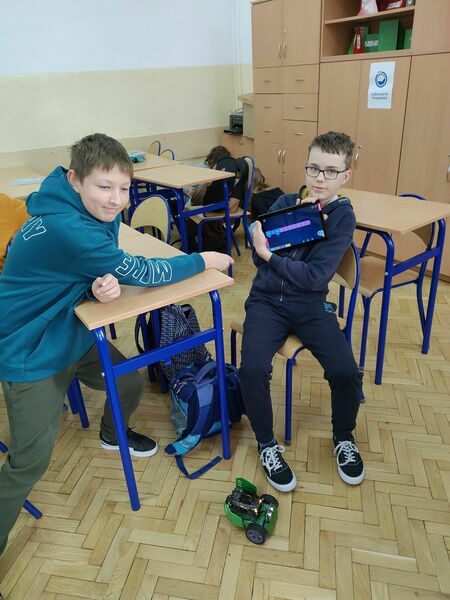 Programowanie robotów klasa 8b