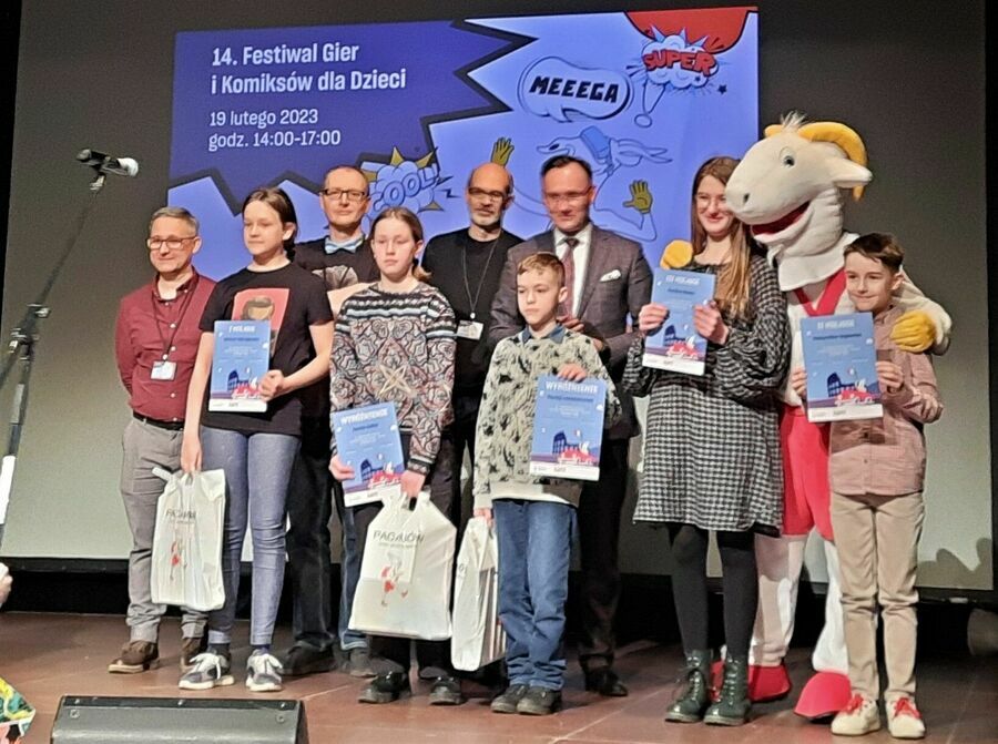 Maciej Lewandowski wśród laureatów i organizatorów