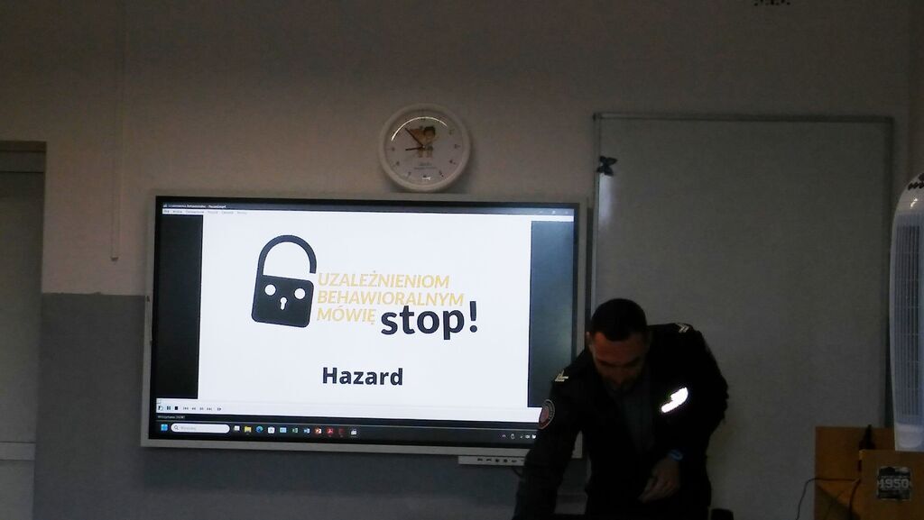 AKCJA EDUKACYJNA POD HASŁEM &quot;HAZARD? NIE DAJ SIĘ WCIĄGNĄĆ!&quot;