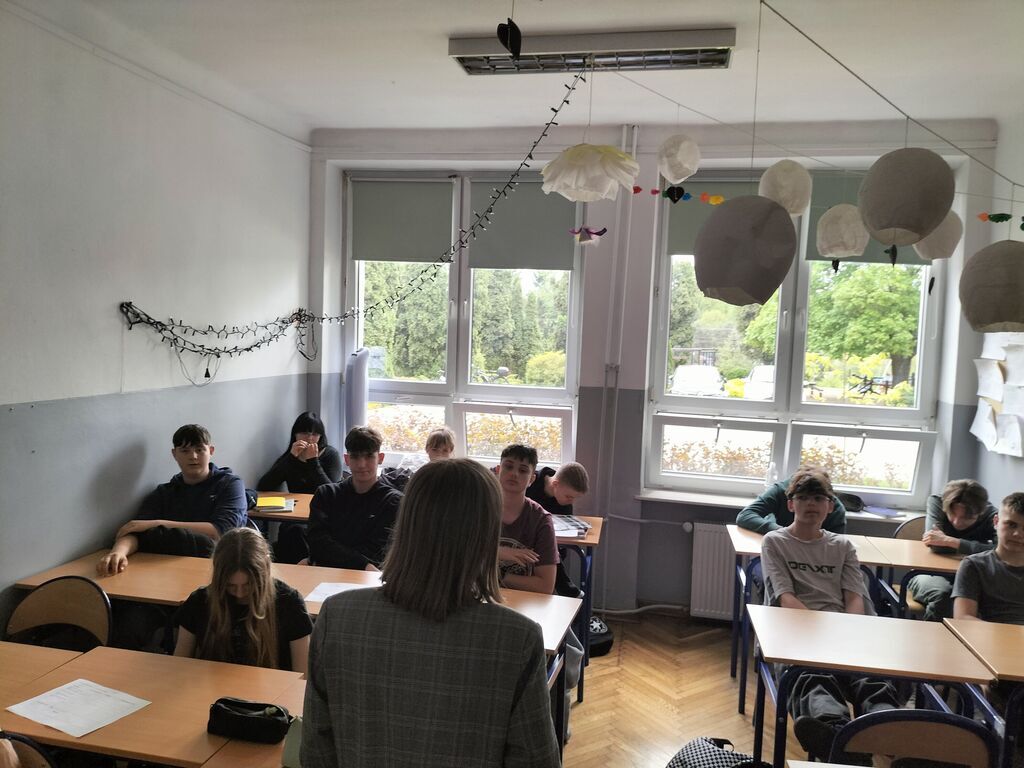 ZAJĘCIA INFORMACYJNO - EDUKACYJNE DLA UCZNIÓW KL. VIII SP