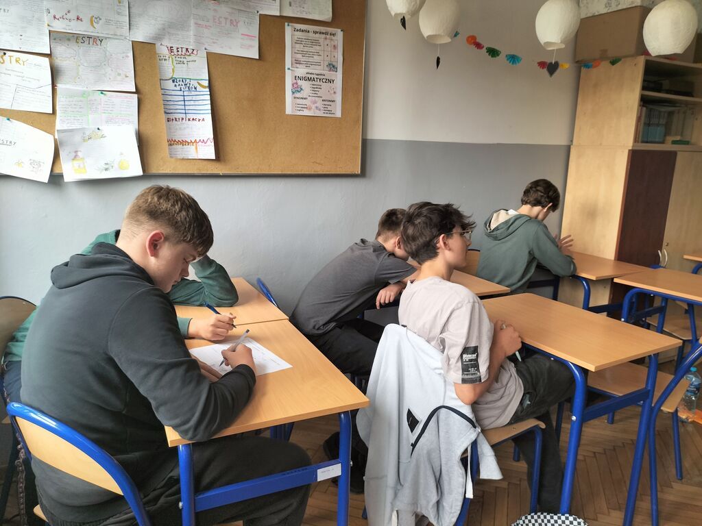 ZAJĘCIA INFORMACYJNO - EDUKACYJNE DLA UCZNIÓW KL. VIII SP