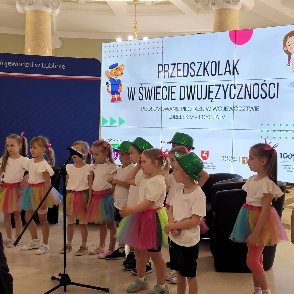 PRZEDSZKOLAK W ŚWIECIE DWUJĘZYCZNOŚCI