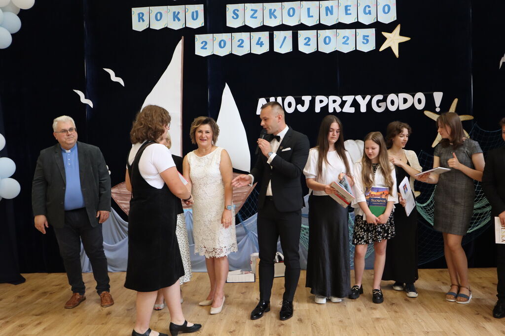 ZAKOŃCZENIE ROKU SZKOLNEGO 2024/2025