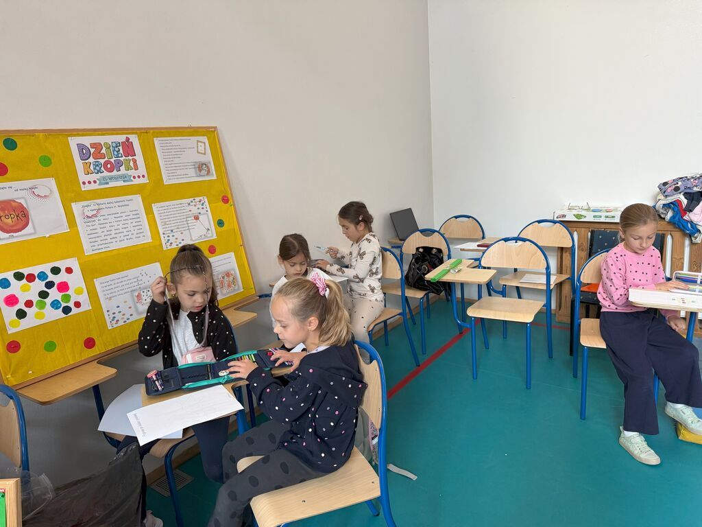 MAŁE KROPKI – WIELKIE POMYSŁY!