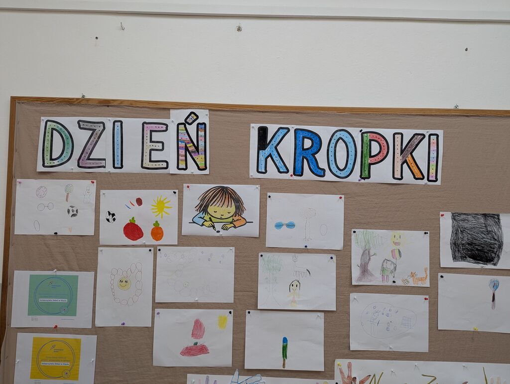 DZIEŃ KROPKI W KLASACH I-III