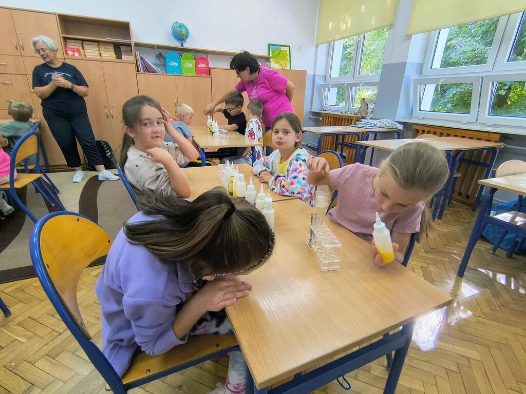 AKADEMIA MŁODEGO NAUKOWCA