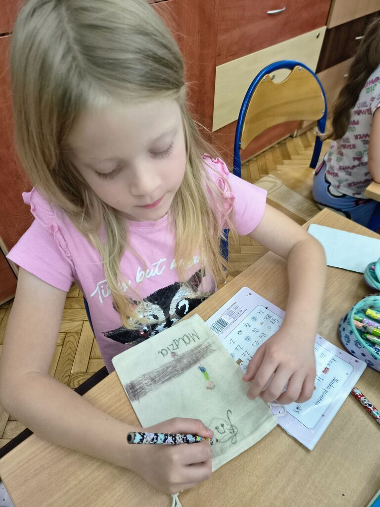 PROJEKTOWANIE WORECZKA