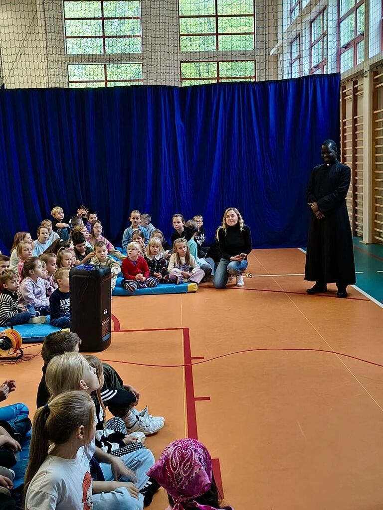 SPOTKANIE Z KS. DAVIDEM OKULLU – MISJONARZEM Z UGANDY