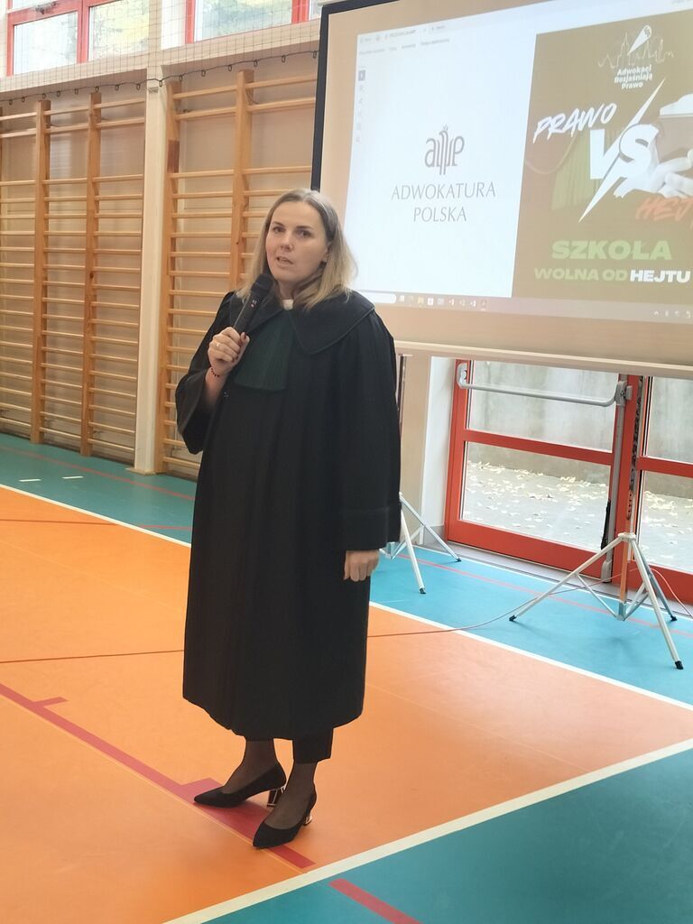 “ADWOKACI ROZJAŚNIAJĄ PRAWO. PRAWO VS HEJT. SZKOŁA WOLNA OD HEJTU”