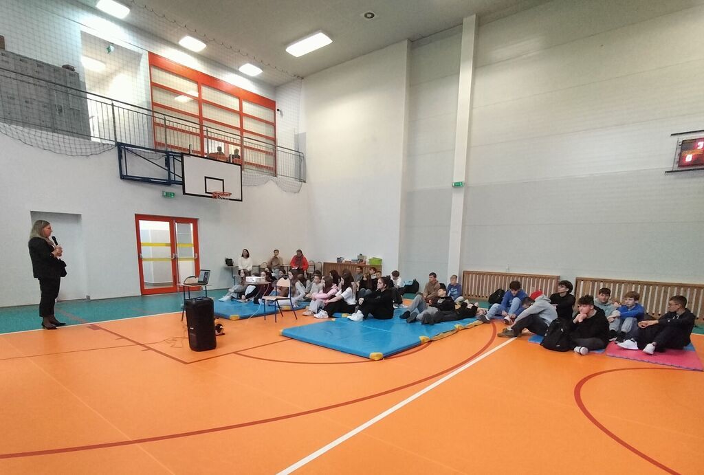 “ADWOKACI ROZJAŚNIAJĄ PRAWO. PRAWO VS HEJT. SZKOŁA WOLNA OD HEJTU”