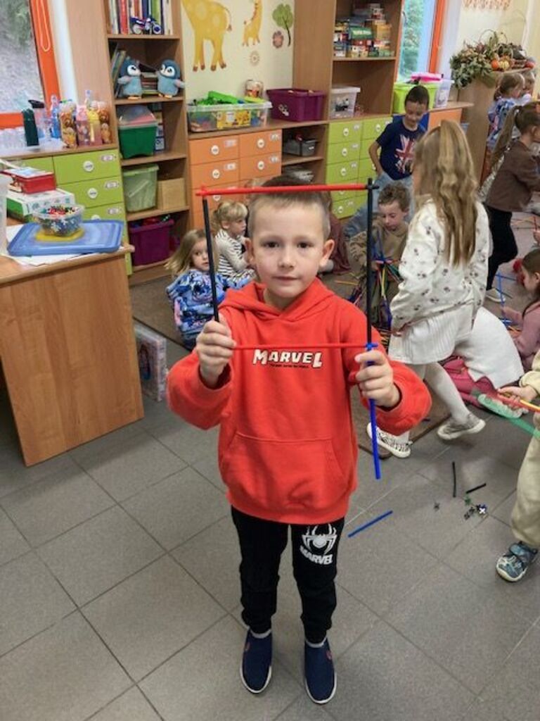 NAUKA PRZEZ ZABAWĘ – LICZEBNIKI PO ANGIELSKU W ZERÓWCE