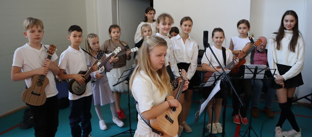 UROCZYSTY APEL Z OKAZJI DNIA PAPIESKIEGO