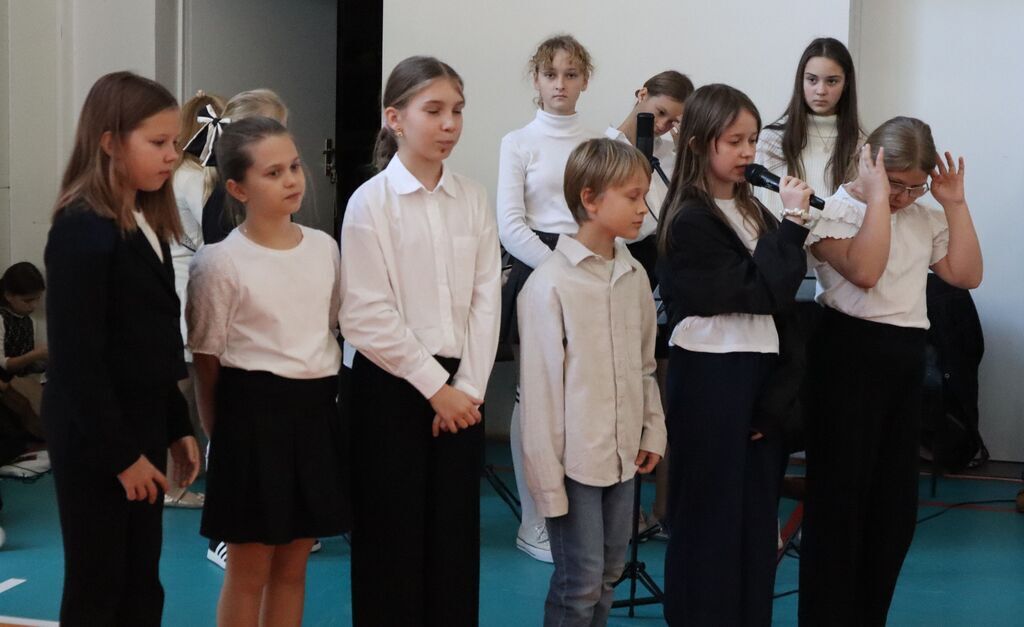 UROCZYSTY APEL Z OKAZJI DNIA PAPIESKIEGO