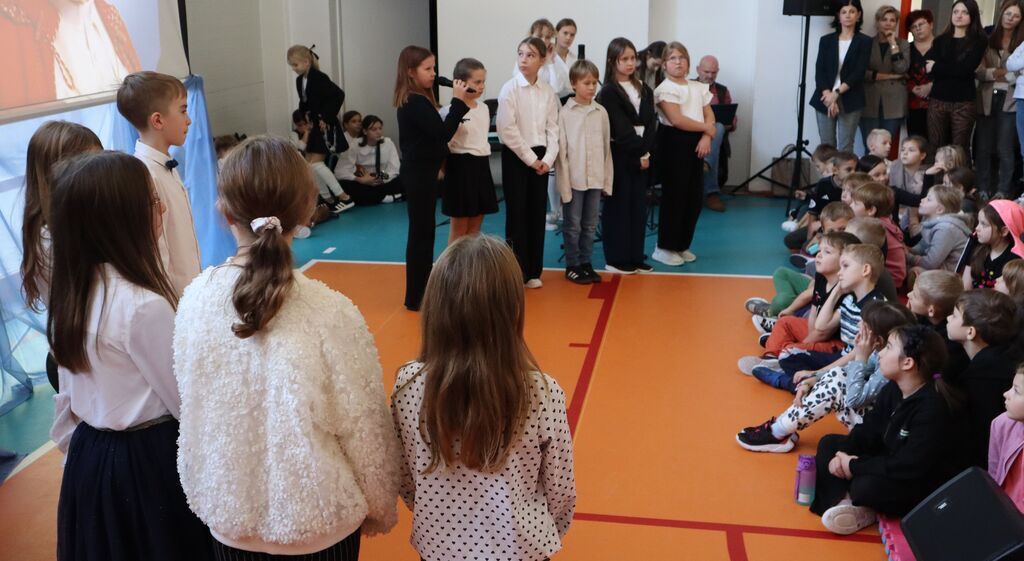 UROCZYSTY APEL Z OKAZJI DNIA PAPIESKIEGO