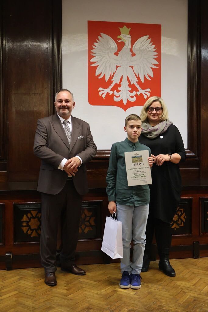 SUKCES NASZYCH UCZNIÓW W POWIATOWYM KONKURSIE