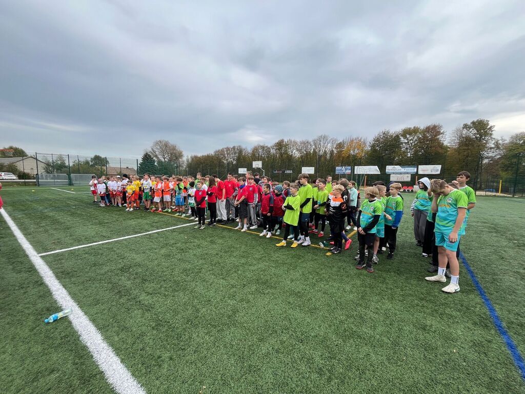 SUKCES NASZYCH UCZNIÓW W TURNIEJU RUGBY TAG W ŁUSZCZOWIE!