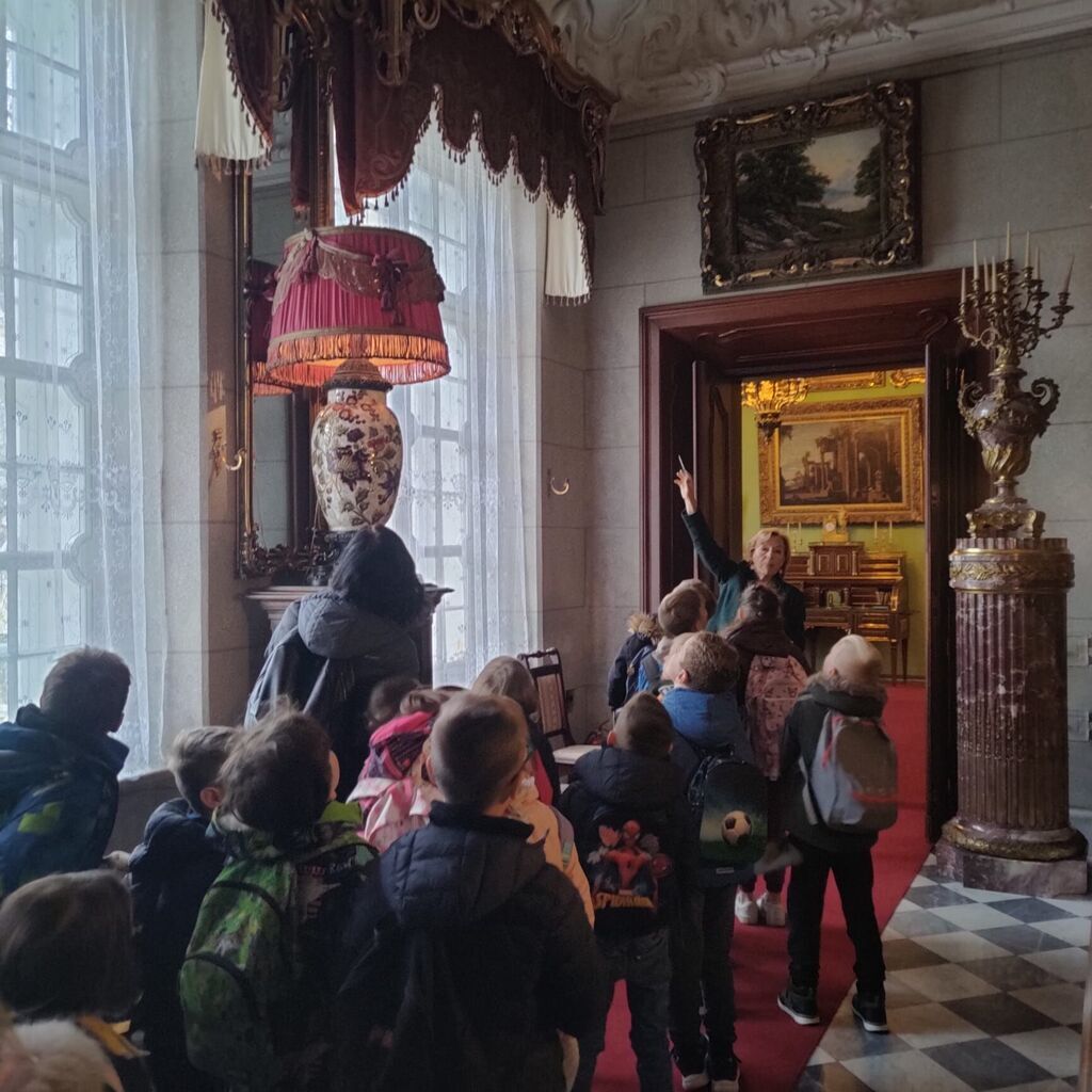 WYCIECZKA DO PAŁACU ZAMOYSKICH W KOZŁÓWCE