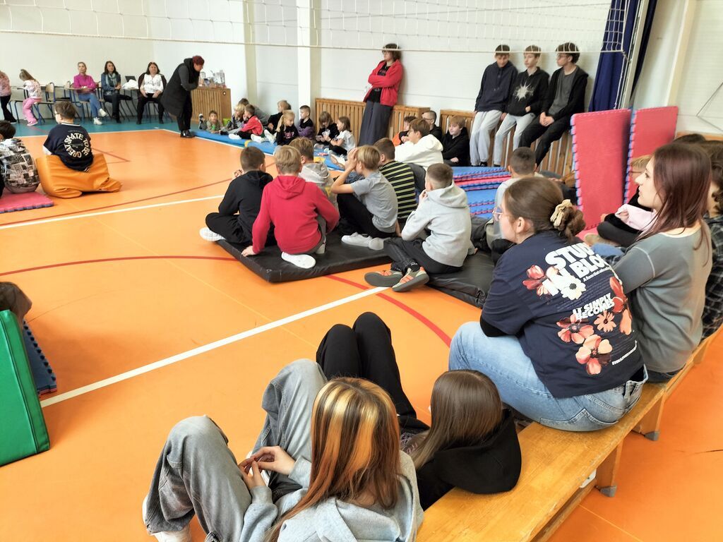 SPOTKANIA Z FUNKCJONARIUSZAMI POLICJI