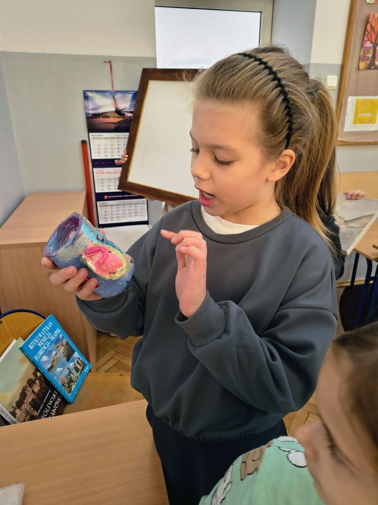 KLASA IB ODKRYWA ŚWIAT MUZEÓW W RAMACH PROJEKTU „STRAŻNICY TRADYCJI”