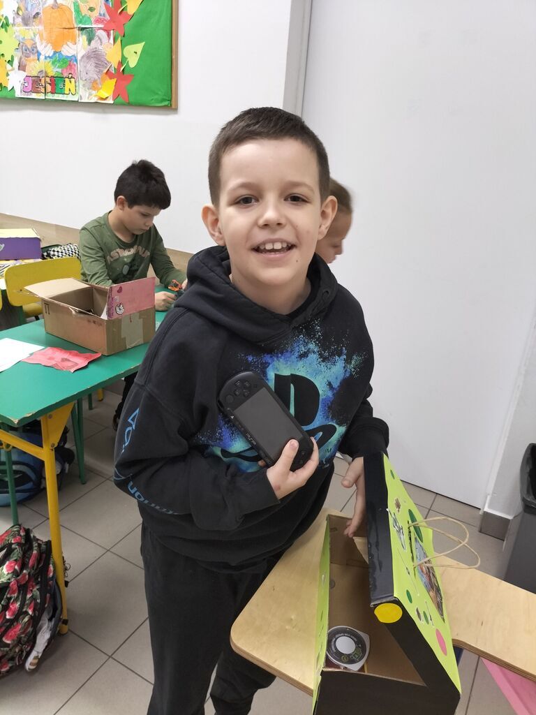 PROGRAM REKOMENDOWANY 
APTECZKA PIERWSZEJ POMOCY EMOCJONALNEJ