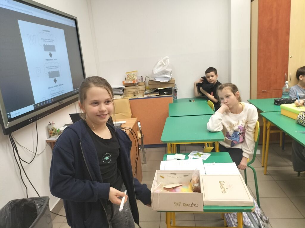 PROGRAM REKOMENDOWANY 
APTECZKA PIERWSZEJ POMOCY EMOCJONALNEJ