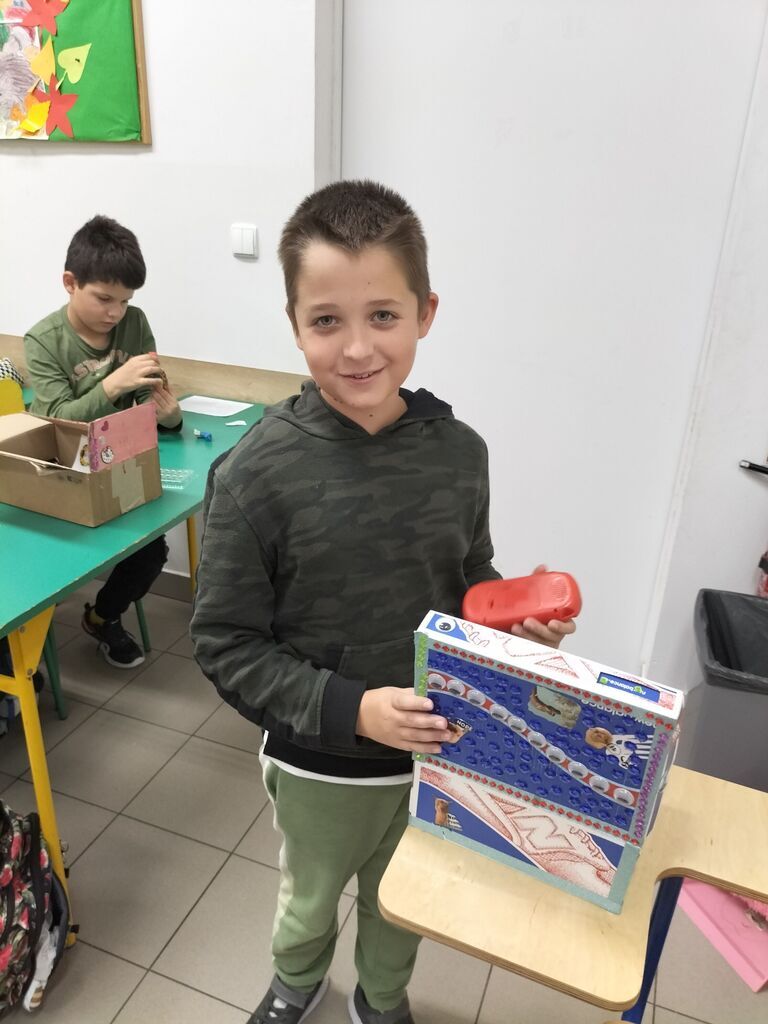 PROGRAM REKOMENDOWANY 
APTECZKA PIERWSZEJ POMOCY EMOCJONALNEJ