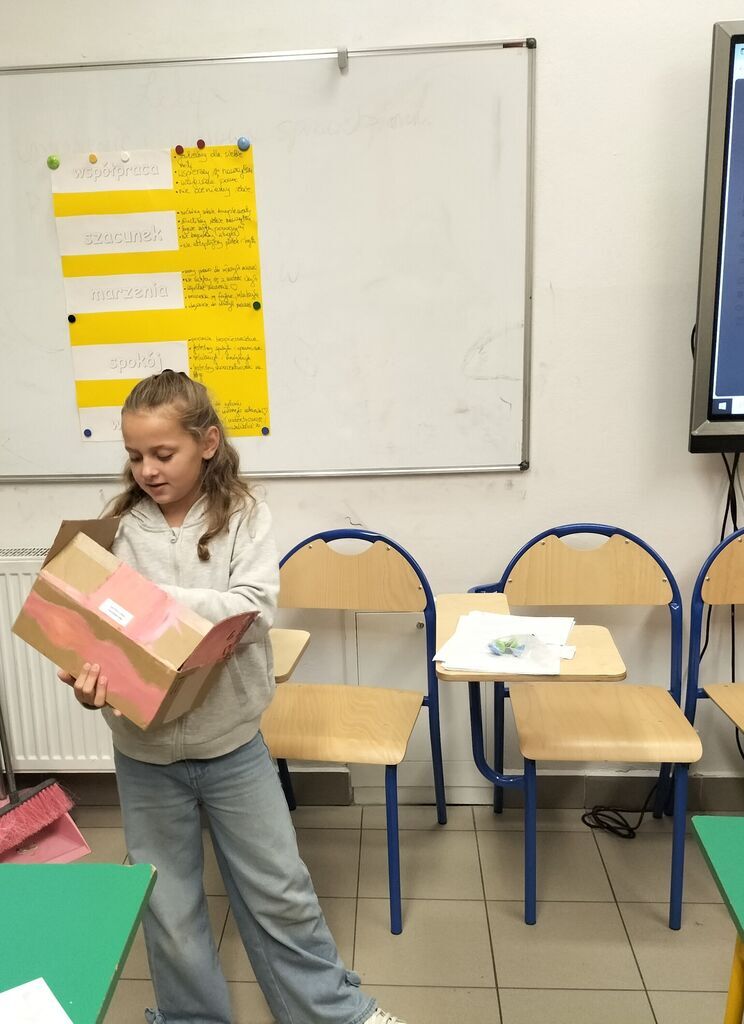 PROGRAM REKOMENDOWANY 
APTECZKA PIERWSZEJ POMOCY EMOCJONALNEJ