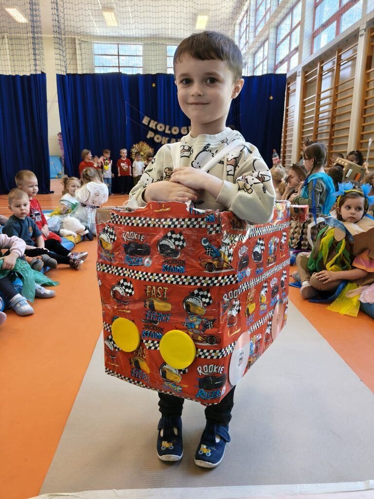 EKOLOGICZNY POKAZ MODY