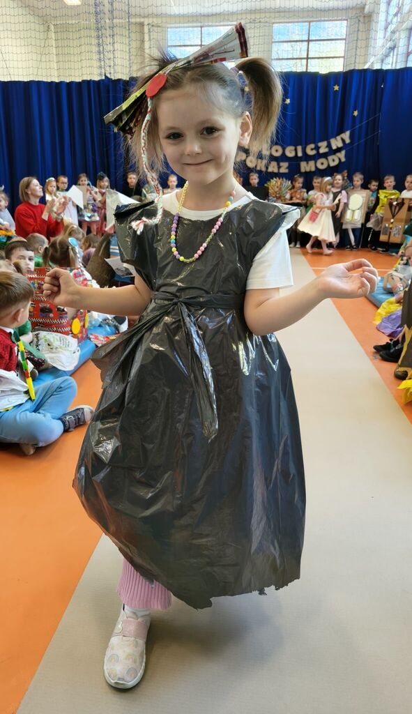 EKOLOGICZNY POKAZ MODY