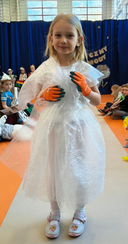 EKOLOGICZNY POKAZ MODY