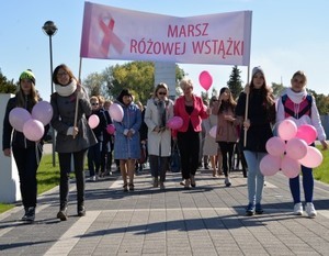 Różowe wstążki przemaszerowały przez Dęblin