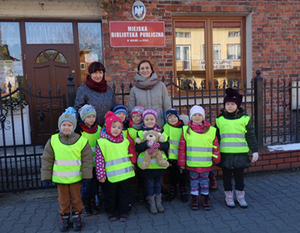 OBCHODY ŚWIATOWEGO DNIA PLUSZOWEGO MISIA W BIBLIOTECE NA RYCICACH