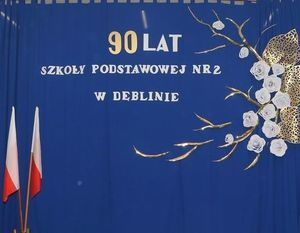 Uroczystość Jubileuszu 90-lecia Szkoły Podstawowej nr 2 im. Władysława Broniewskiego w Dęblinie już za nami