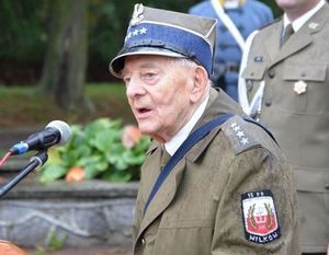 Kapitan Roman Maniak