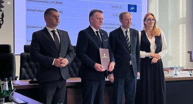 Podpisanie umowy - Wdrożenie Planu Gospodarki Odpadami dla Województwa Pomorskiego (PGOWP)