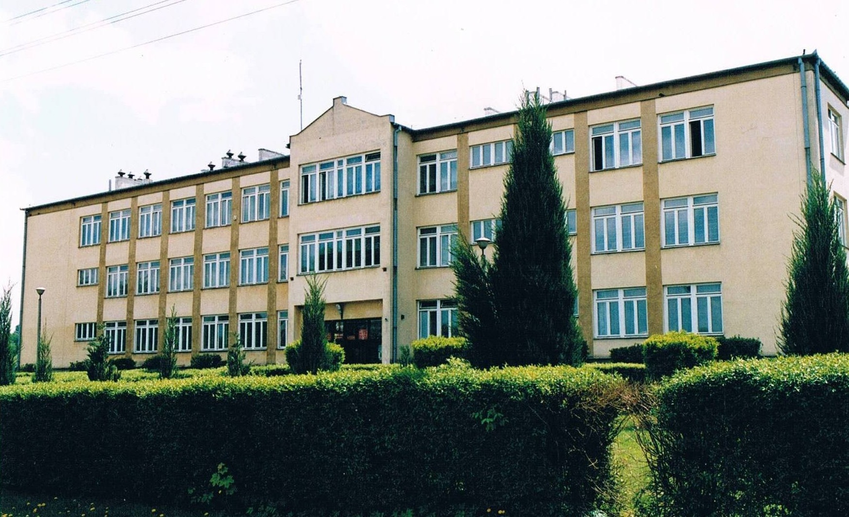 Umowa na Termomodernizację budynku Zespołu Szkół w Garbowie