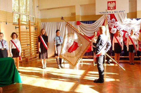 SP Kalinówka z patronem i sztandarem