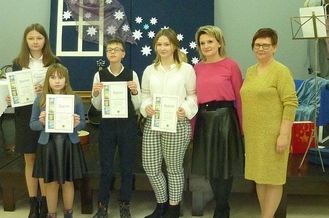 Nagrody za świąteczne życzenia uczniów z Wilczopola 
