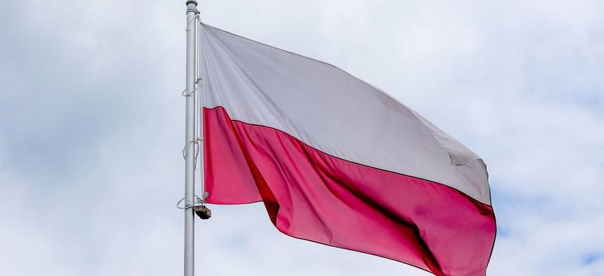 Pod biało-czerwoną flagą