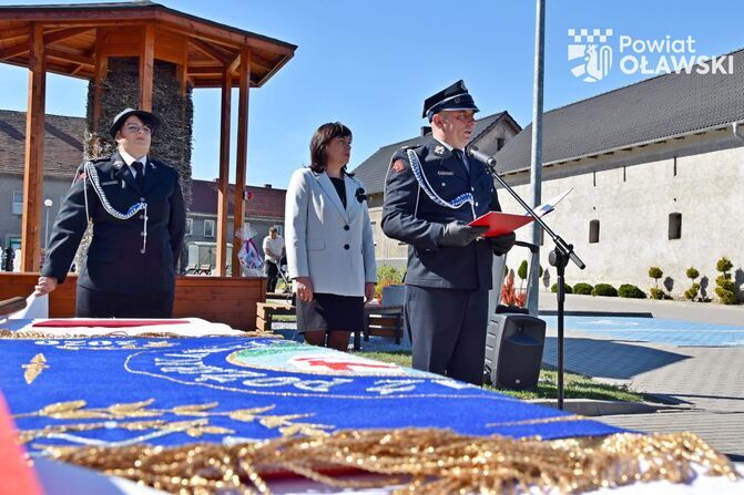 Uroczyste nadanie sztandaru OSP Kończyce.
