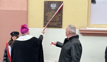 JUBILEUSZ 95-LECIA SZKOLY PODSTAWOWEJ IM. MARTY Z BUDNYCH ŁOSIOWEJ W NIEMCACH