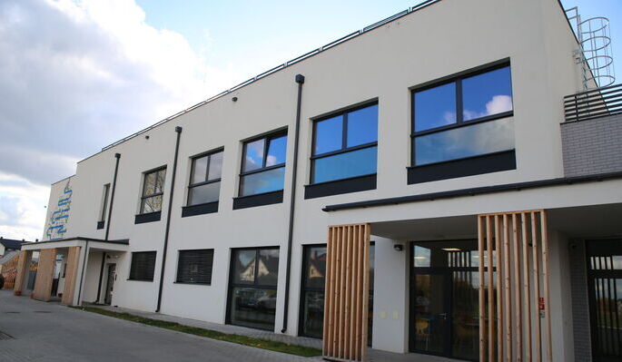 Otwarcie nowego budynku szkoły w Jakubowicach Konińskich