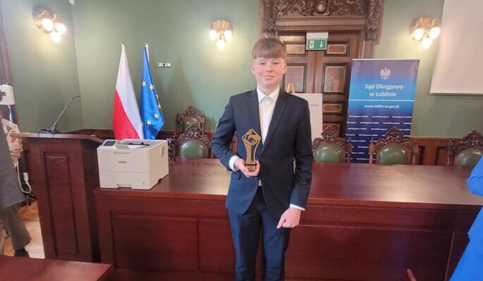 Szymon Piondło z tytułem Wojewódzkiego Mediatora Rówieśniczego 2024/25