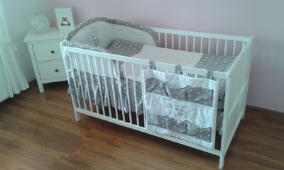 Poszukujemy łóżeczka i ubranek dla 6-cio miesięcznego dziecka