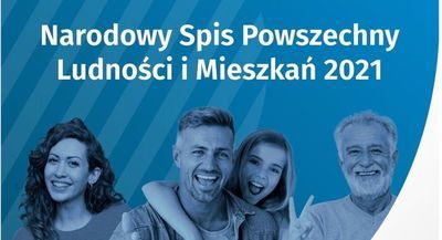 Tekst na niebieskim tle Narodowy spis powszechny ludności i mieszkań 2021, na zdjęciu cztery osoby dwie kobiety i dwóch mężczyzn