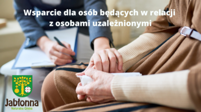 zdjęcie dwóch osób, jedna drugą trzyma za rękę, tekst Wsparcie dla osób będących w relacji z osobami uzależnionymi