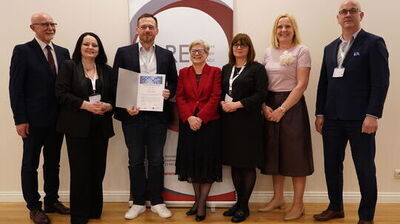 Zdjęcie grupy osób