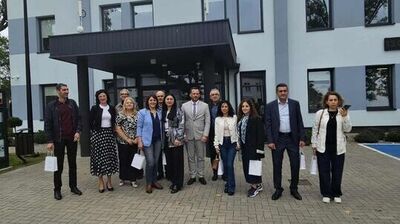 zdjęcie grupy ludzi