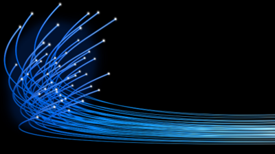 niebieskie linie przedstawiające światłowód na czarnym tle