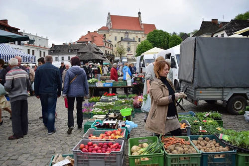 Dla handlujących na Rynku w piątek 16 lipca...